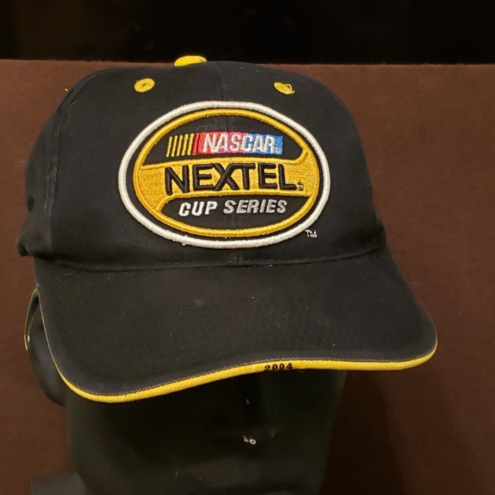 Nascar Nextel Cup Series 2004 Checkered Flag Hat Cap Adjustable‎ One Size Black